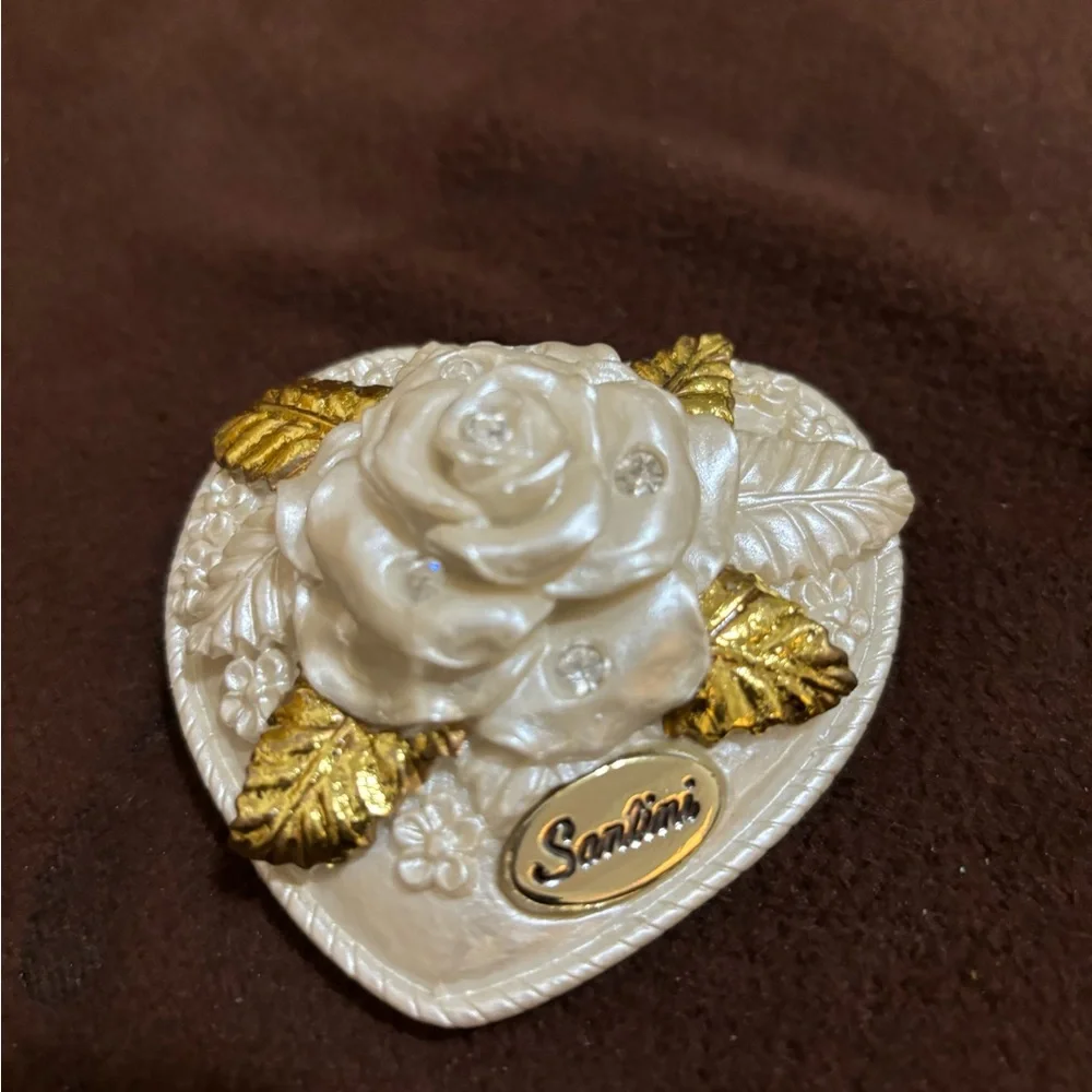 Santini Heart Shape Floral DesignTrinket Jewelry Box Cream/Gold